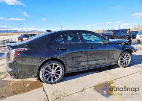 2020 Cadillac Ct4-V z USA, uszkodzony, nr VIN 1G6DH5RL2L0136478